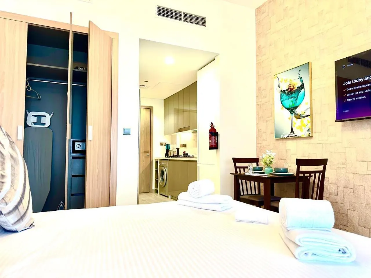 Living With Burj Khalifa Apartment Dubai 0*,